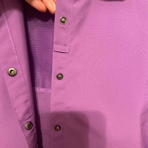 Duluth Women's Water Replent Activeware Shirt Sz. L Snap Closure with Pockets - Picture 4 of 16